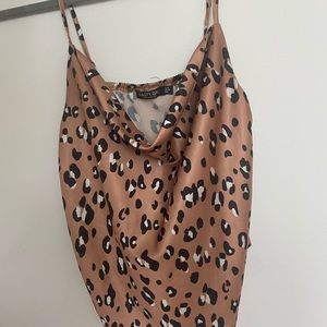 Leopard Scoop neck tank
